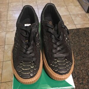 Brand New Women’s Puma Exotic Skin Platform Sneaker